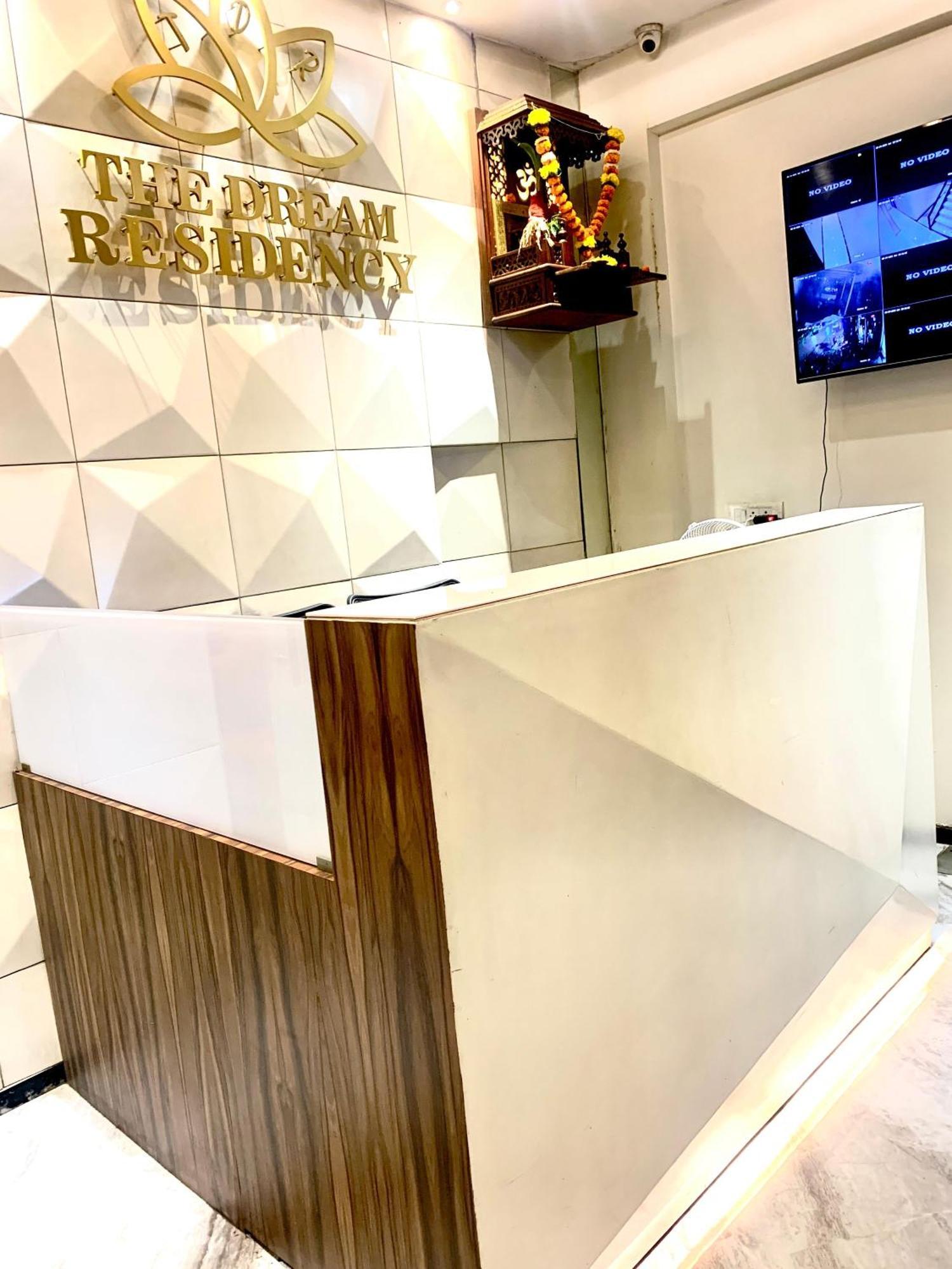 The Dream Residency Hotell Mumbai Exteriör bild